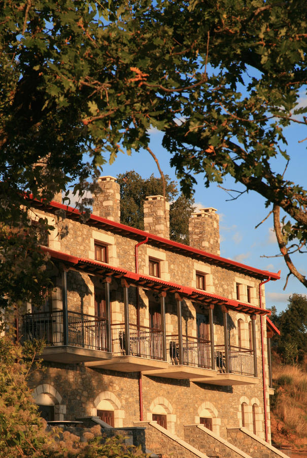 Arhontiko Parnona Karyes Exterior photo