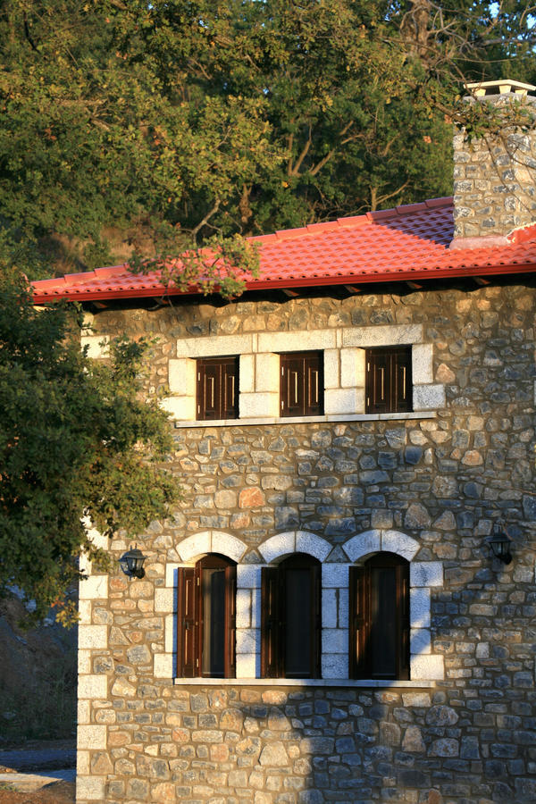 Arhontiko Parnona Karyes Exterior photo